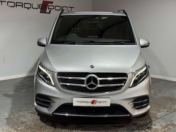 Used Mercedes-Benz V-Class 2020 for sale - 76056641: Photo