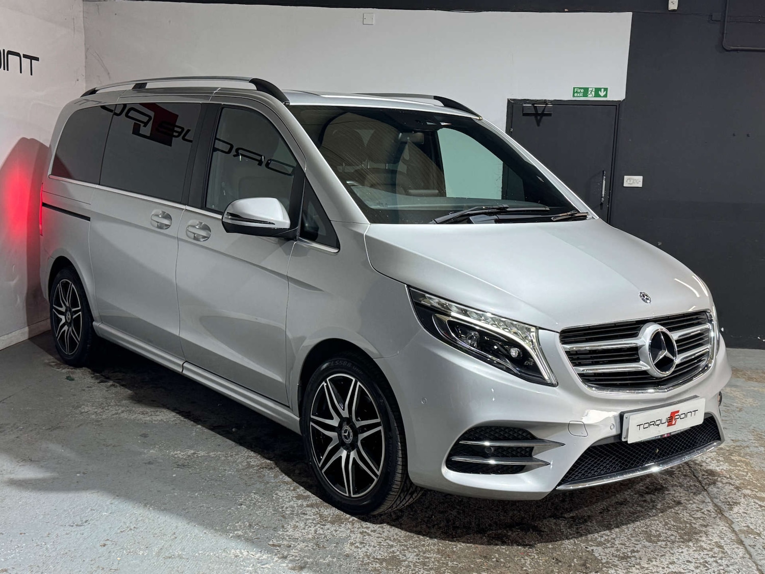 Used Mercedes-Benz V-Class 2020 for sale - 76056641: Photo 8