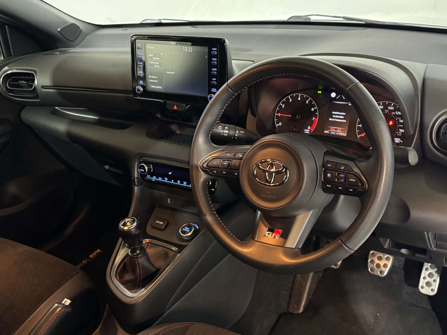 Used Toyota Yaris 2021 for sale - 76082855: Photo 2