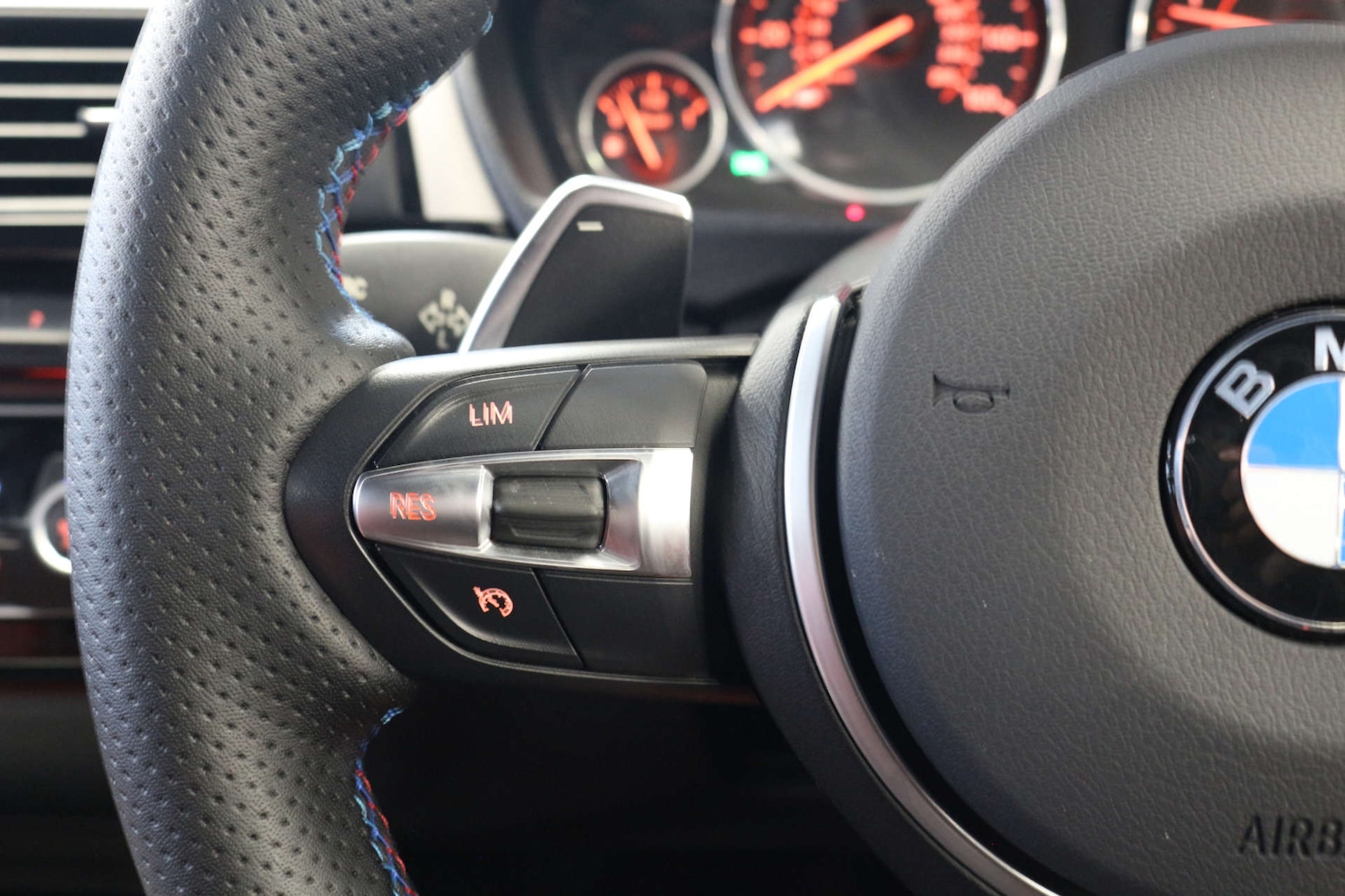 Used BMW 3 Series 2017 for sale - 76751455: Photo 24