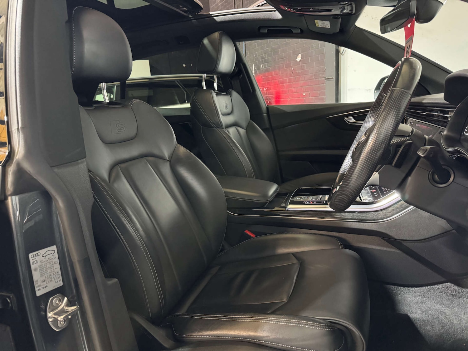 Used Audi Q8 2018 for sale - 76330105: Photo 17