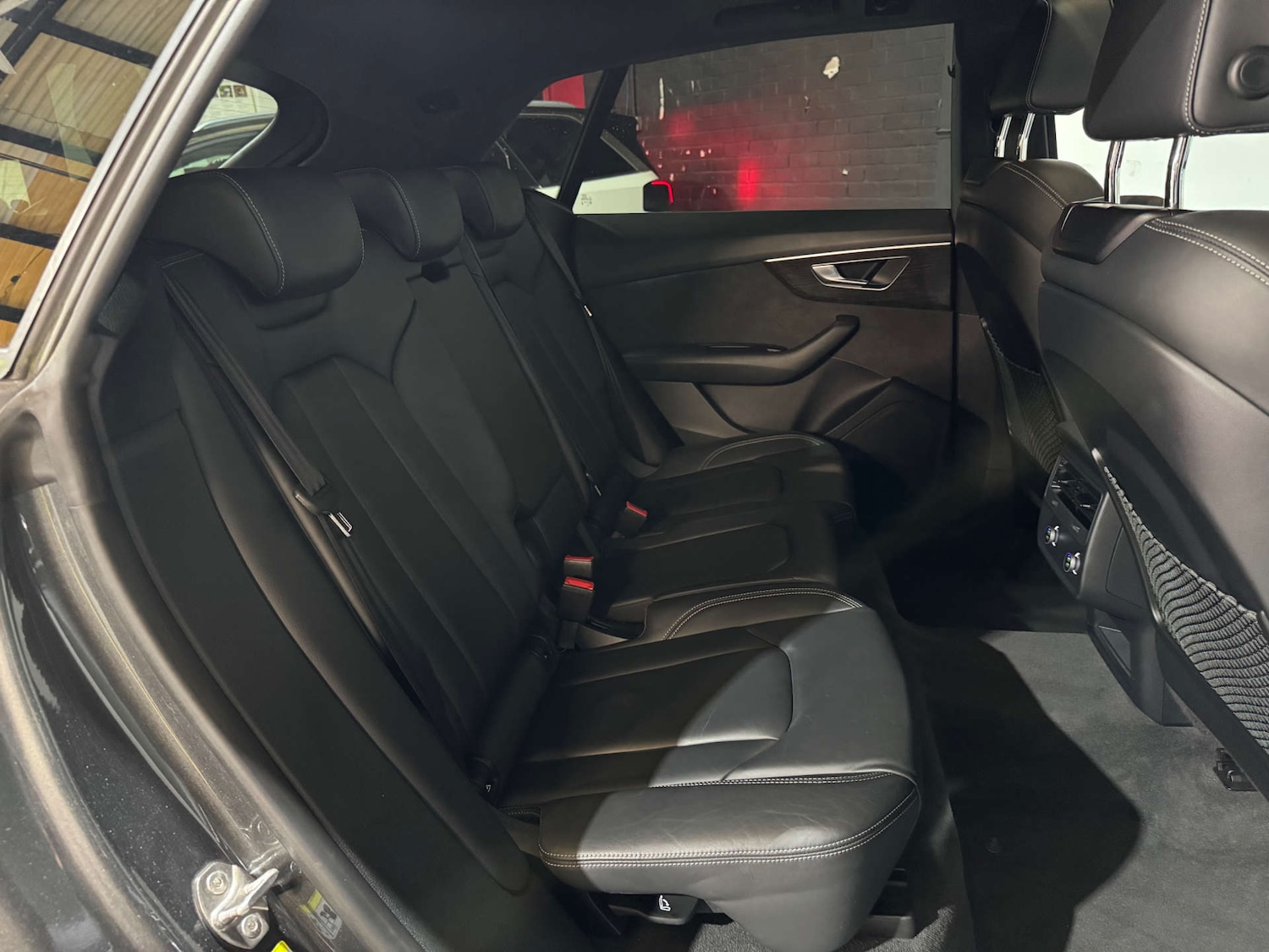 Used Audi Q8 2018 for sale - 76330105: Photo 19