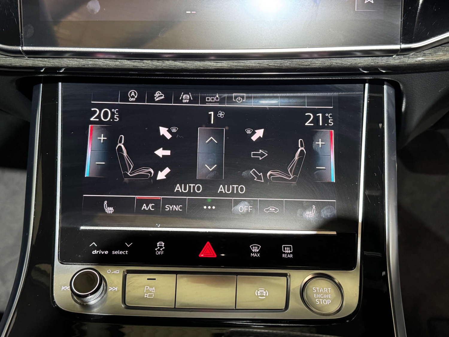 Used Audi Q8 2018 for sale - 76330105: Photo 24