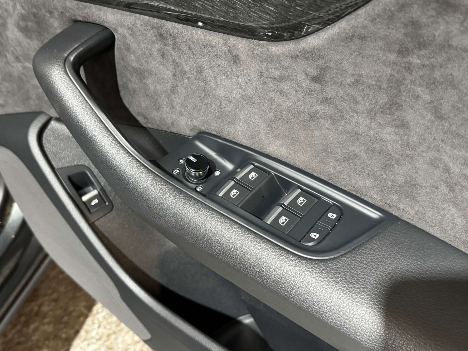 Used Audi Q8 2018 for sale - 76330105: Photo 28