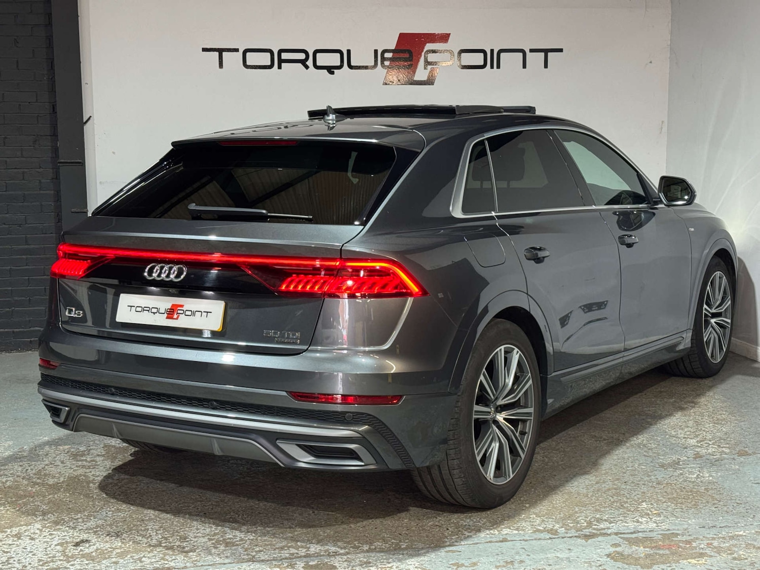 Used Audi Q8 2018 for sale - 76330105: Photo 3