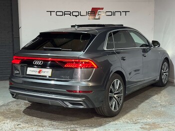Used Audi Q8 2018 for sale - 76330105: Photo