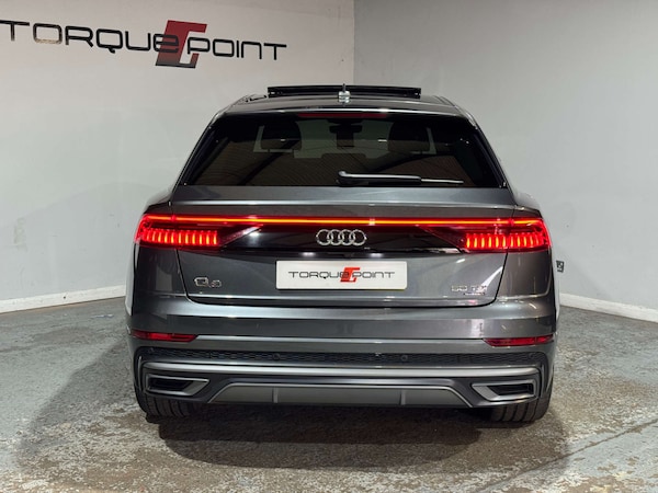 Used Audi Q8 2018 for sale - 76330105: Photo 5