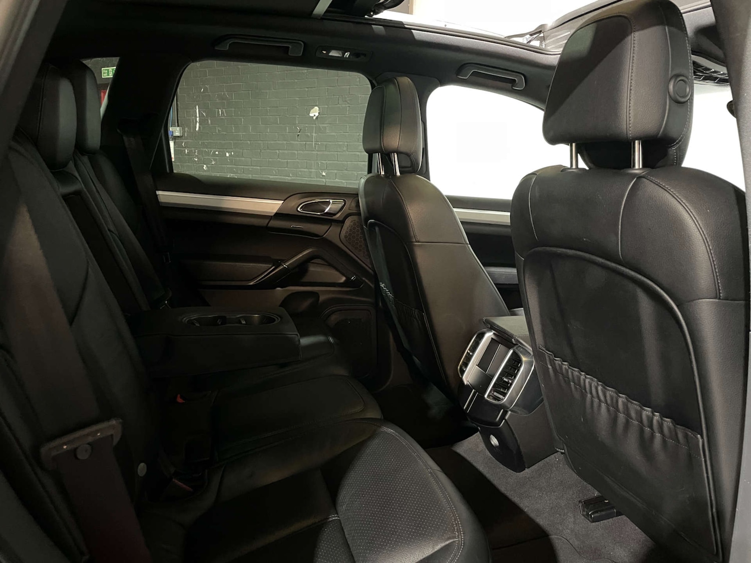 Used Porsche Cayenne 2016 for sale - 76601693: Photo 14