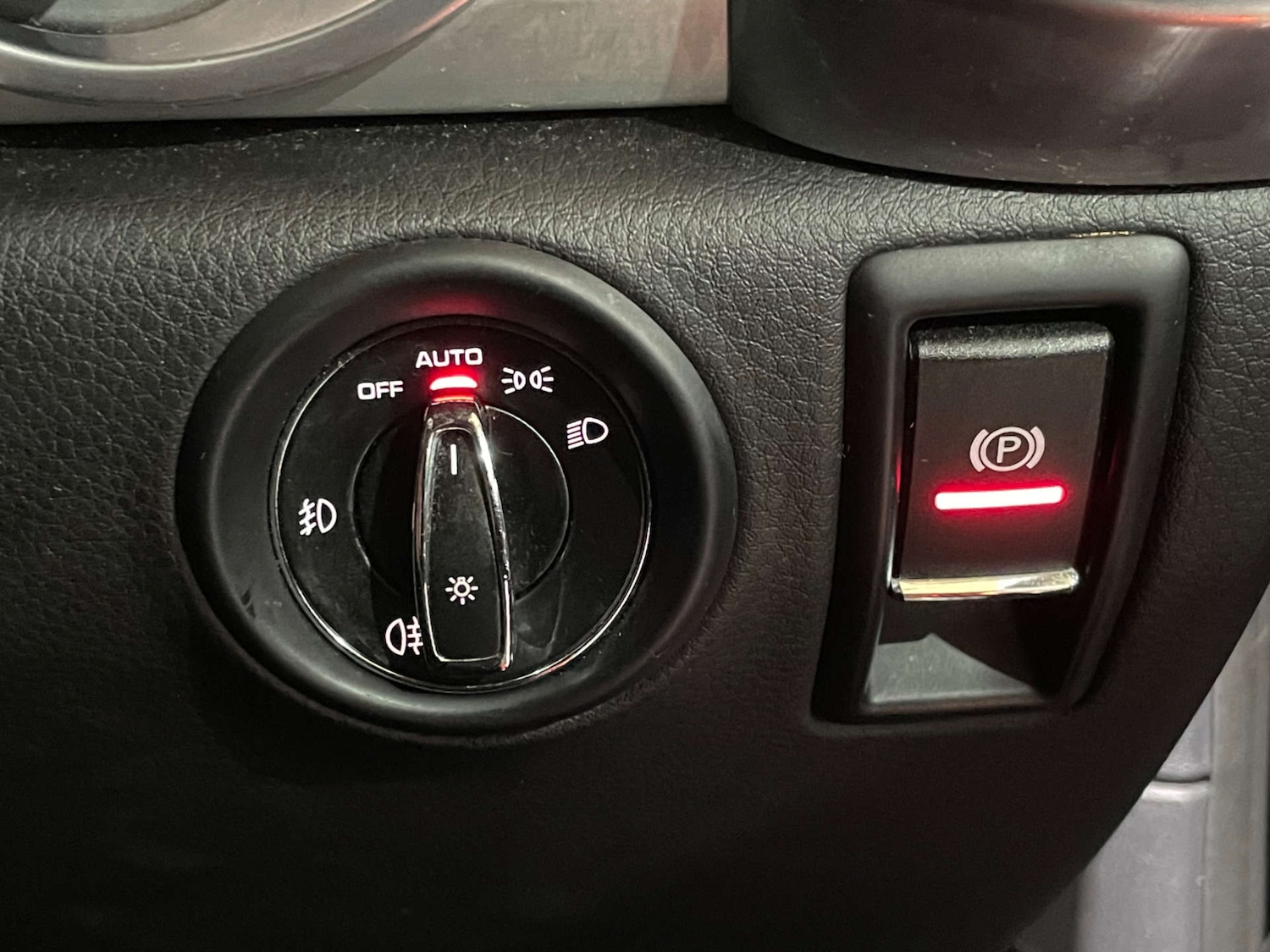 Used Porsche Cayenne 2016 for sale - 76601693: Photo 27