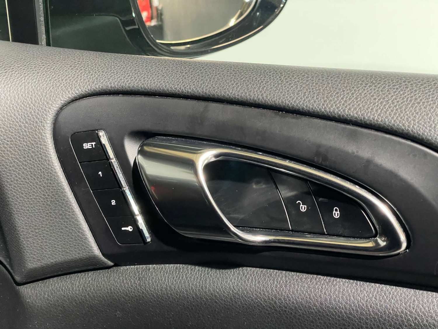 Used Porsche Cayenne 2016 for sale - 76601693: Photo 28