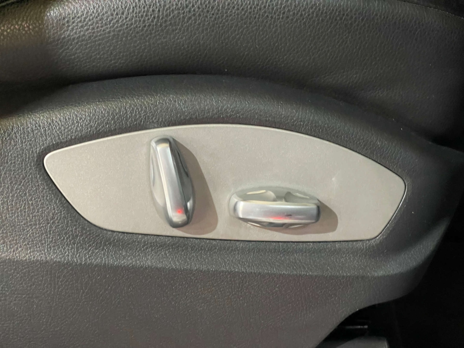 Used Porsche Cayenne 2016 for sale - 76601693: Photo 29