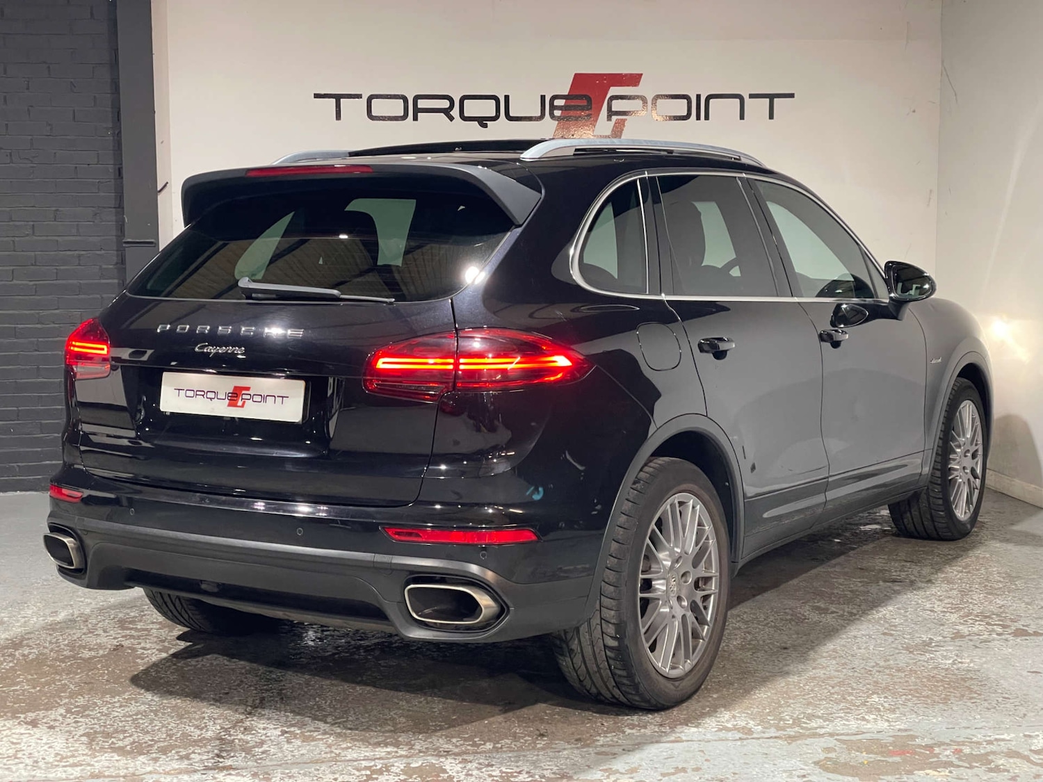 Used Porsche Cayenne 2016 for sale - 76601693: Photo 3