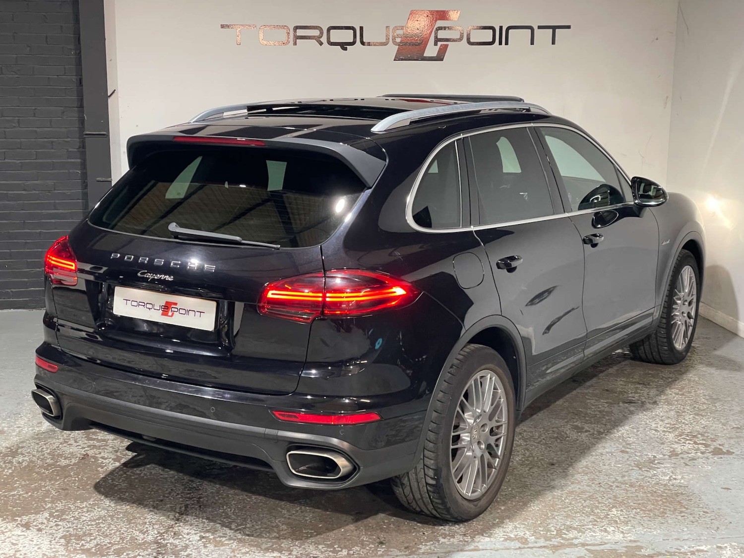 Used Porsche Cayenne 2016 for sale - 76601693: Photo 34