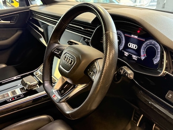 Used Audi Q7 2020 for sale - 79525132: Photo