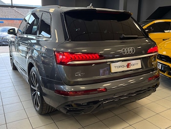 Used Audi Q7 2020 for sale - 79525132: Photo