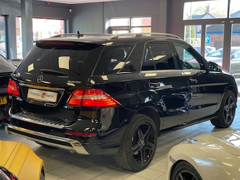 Used Mercedes-Benz M Class 2015 for sale - 78383560: Photo