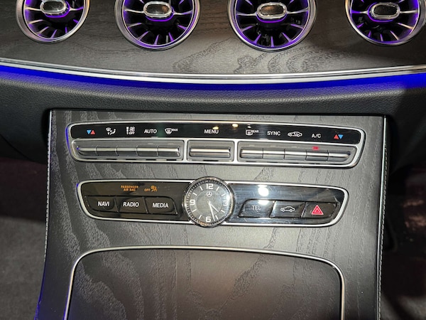Used Mercedes-Benz E-Class 2018 for sale - 76157430: Photo 29