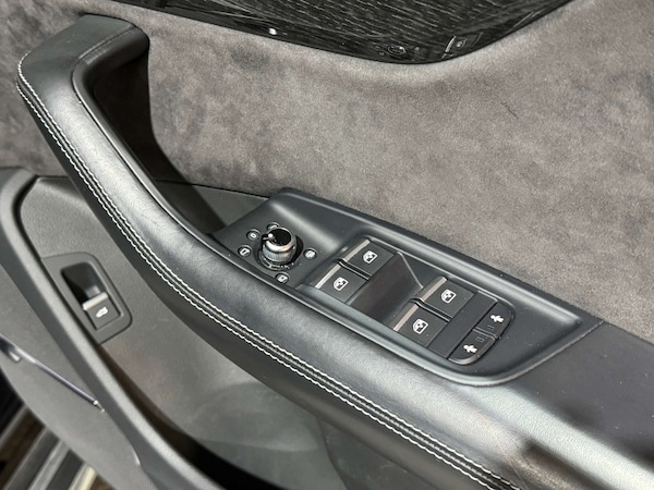 Used Audi Q7 2020 for sale - 75101288: Photo 32