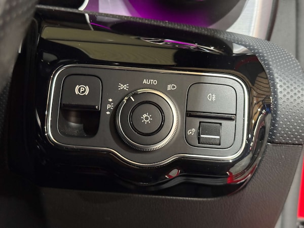Used Mercedes-Benz A-Class 2019 for sale - 76268747: Photo 33