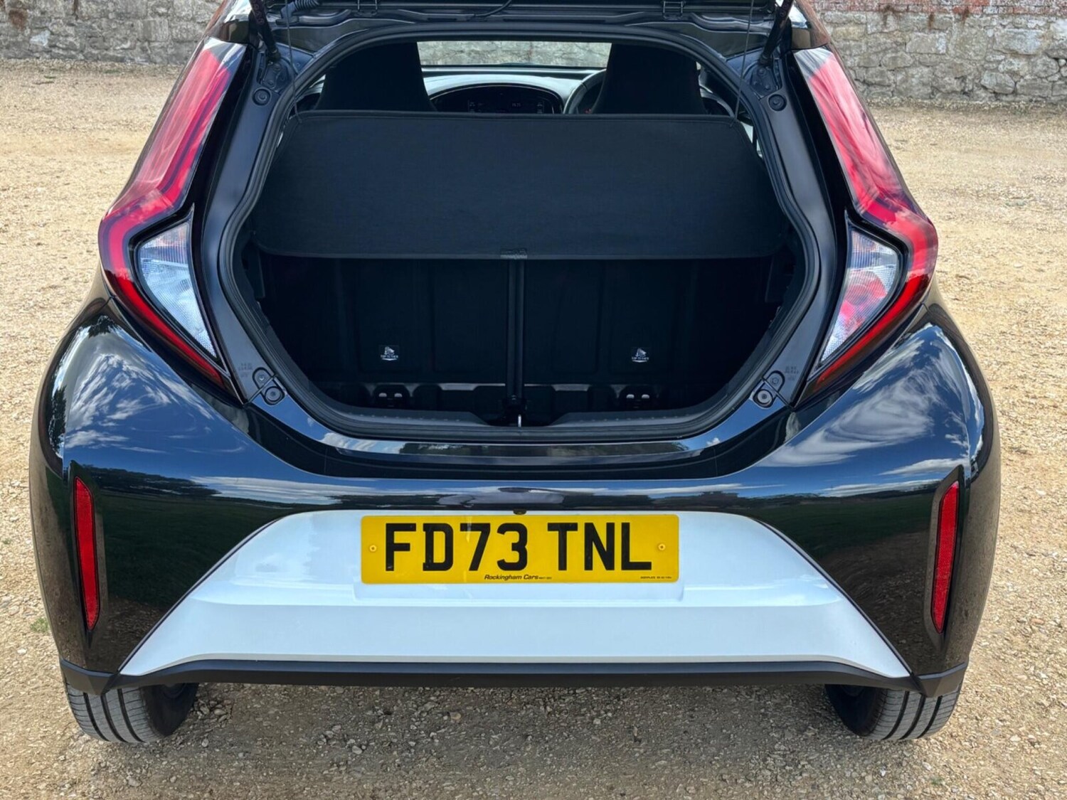 Used Toyota Aygo X 2023 for sale - 76675449: Photo 11