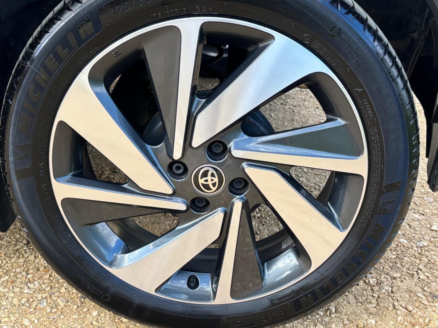 Used Toyota Aygo X 2023 for sale - 76675449: Photo 12