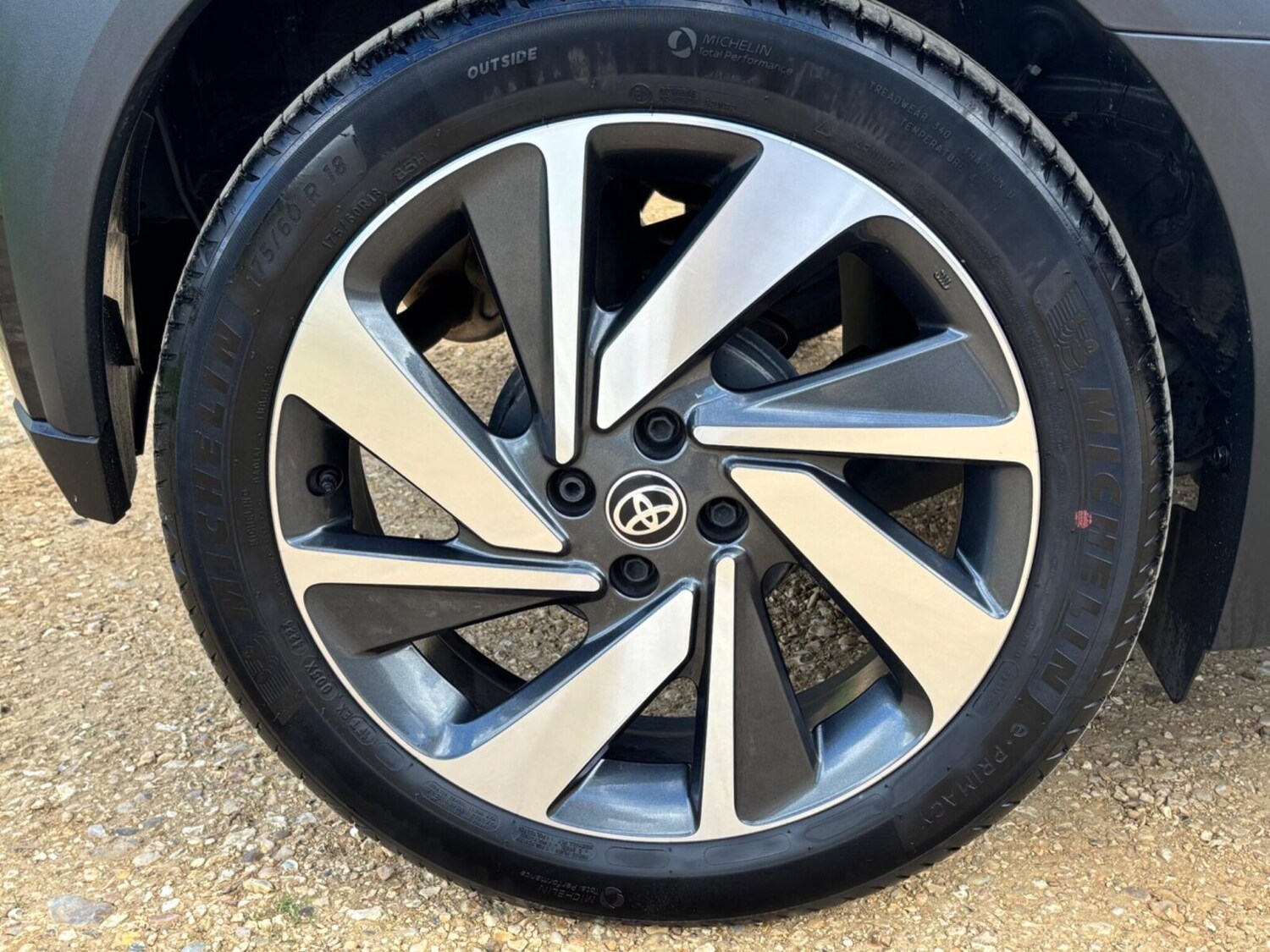 Used Toyota Aygo X 2023 for sale - 76675449: Photo 14