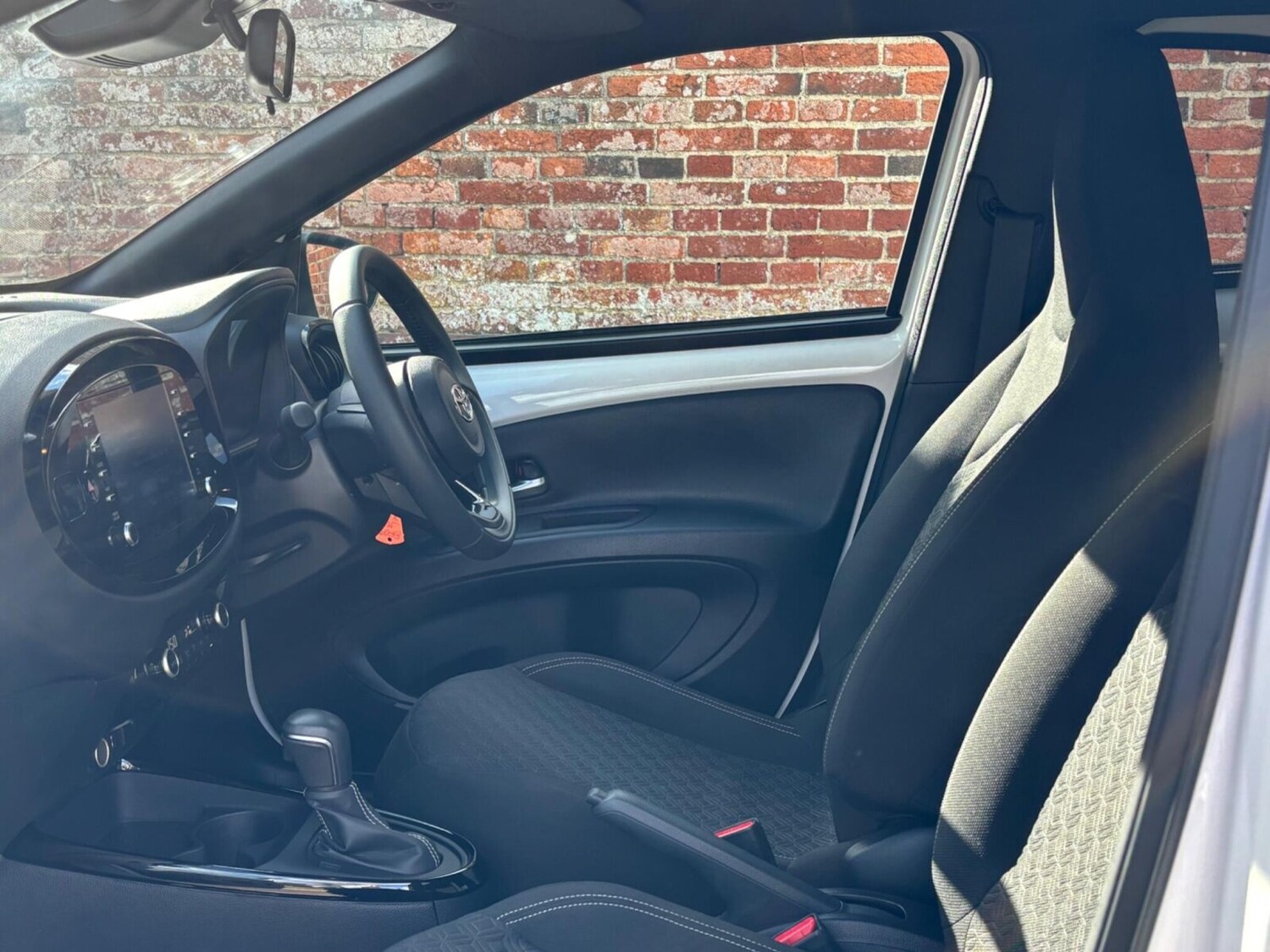 Used Toyota Aygo X 2023 for sale - 76675449: Photo 17