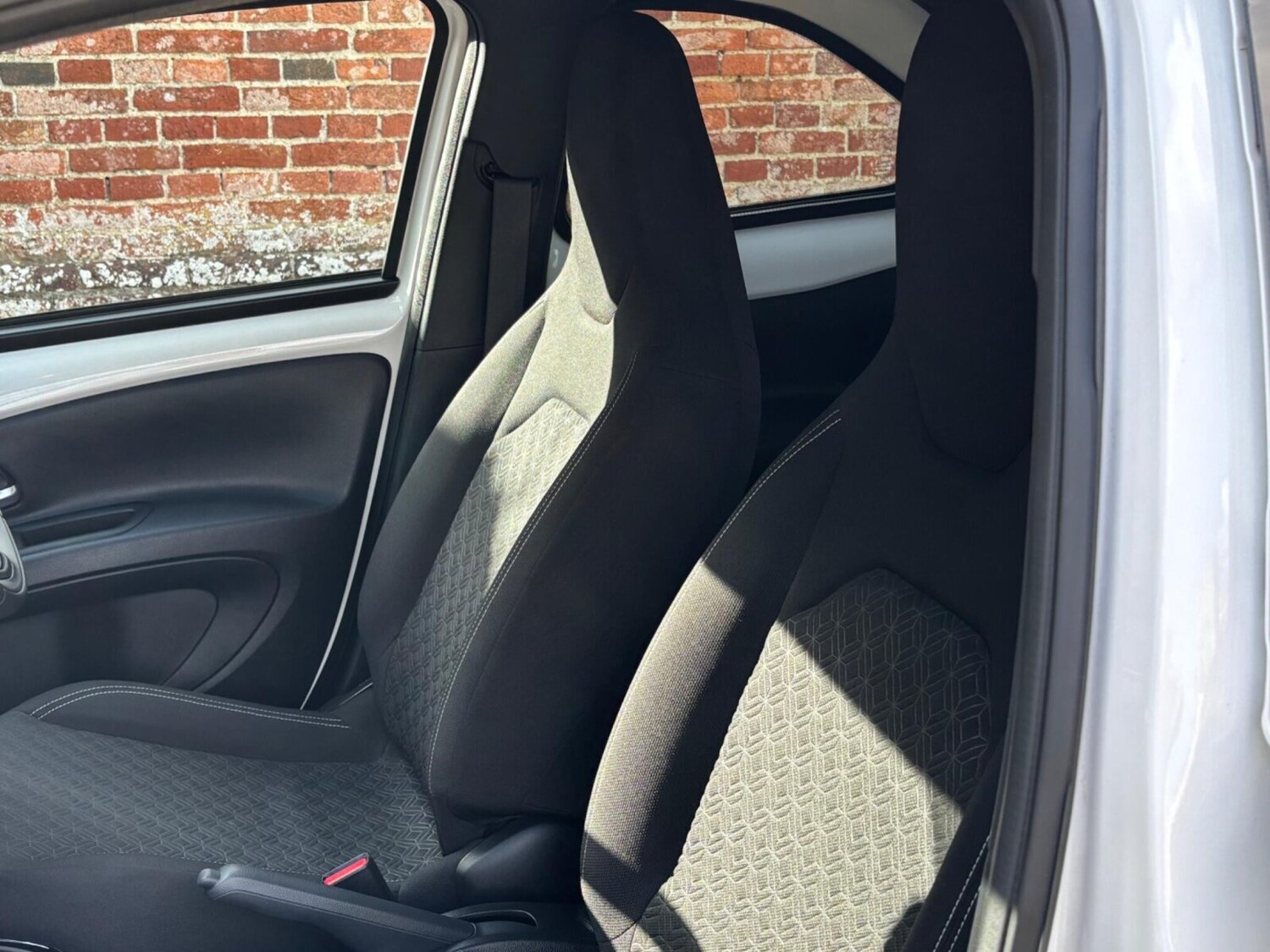 Used Toyota Aygo X 2023 for sale - 76675449: Photo 18