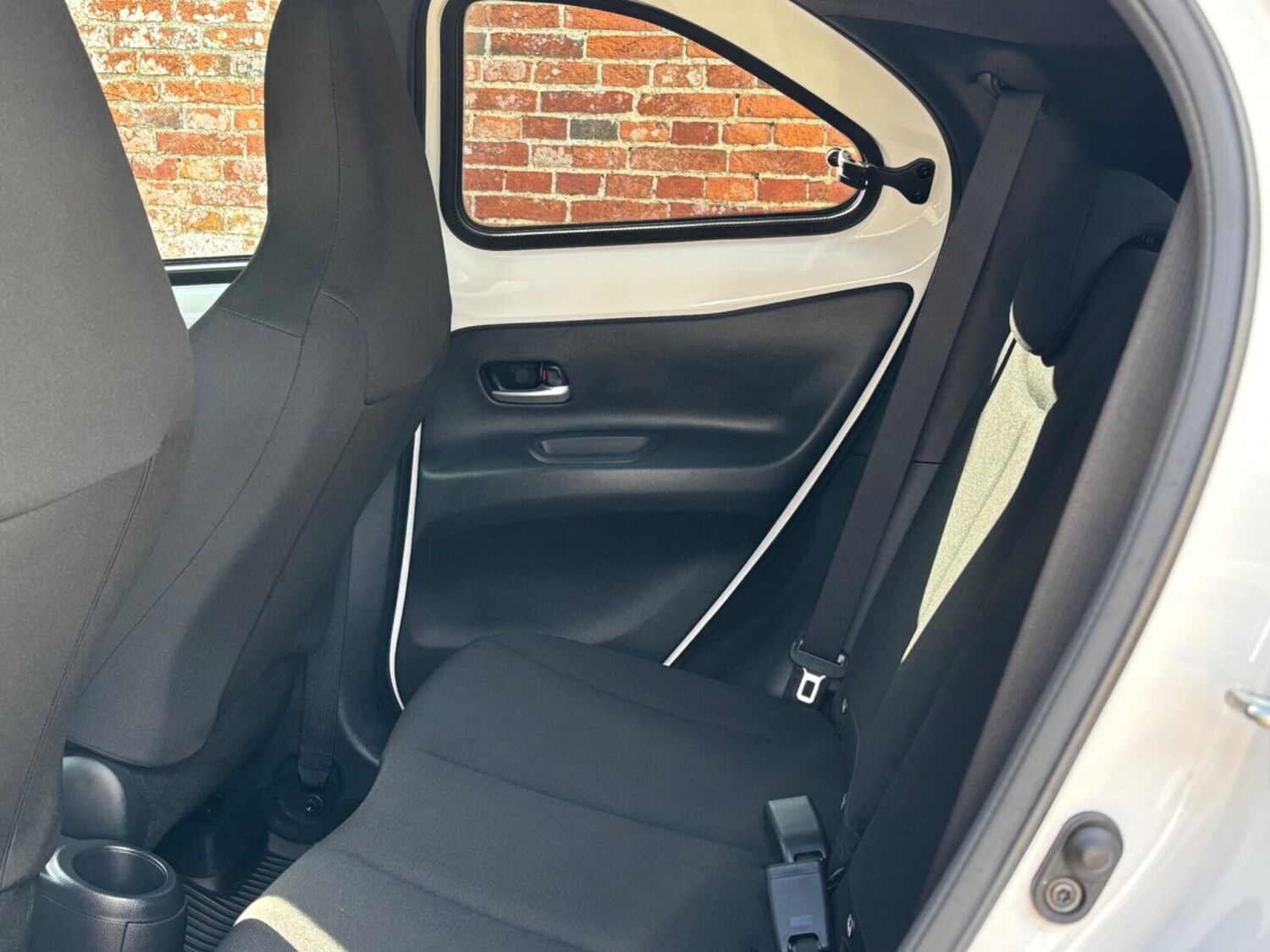 Used Toyota Aygo X 2023 for sale - 76675449: Photo 19