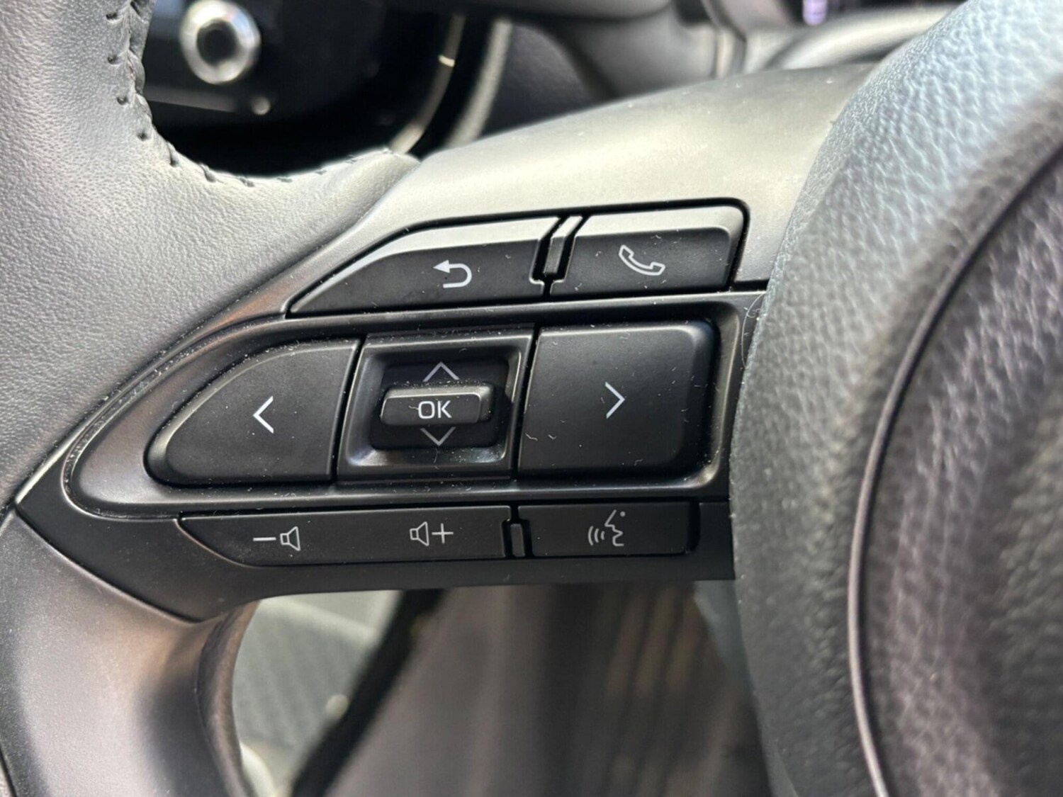 Used Toyota Aygo X 2023 for sale - 76675449: Photo 23