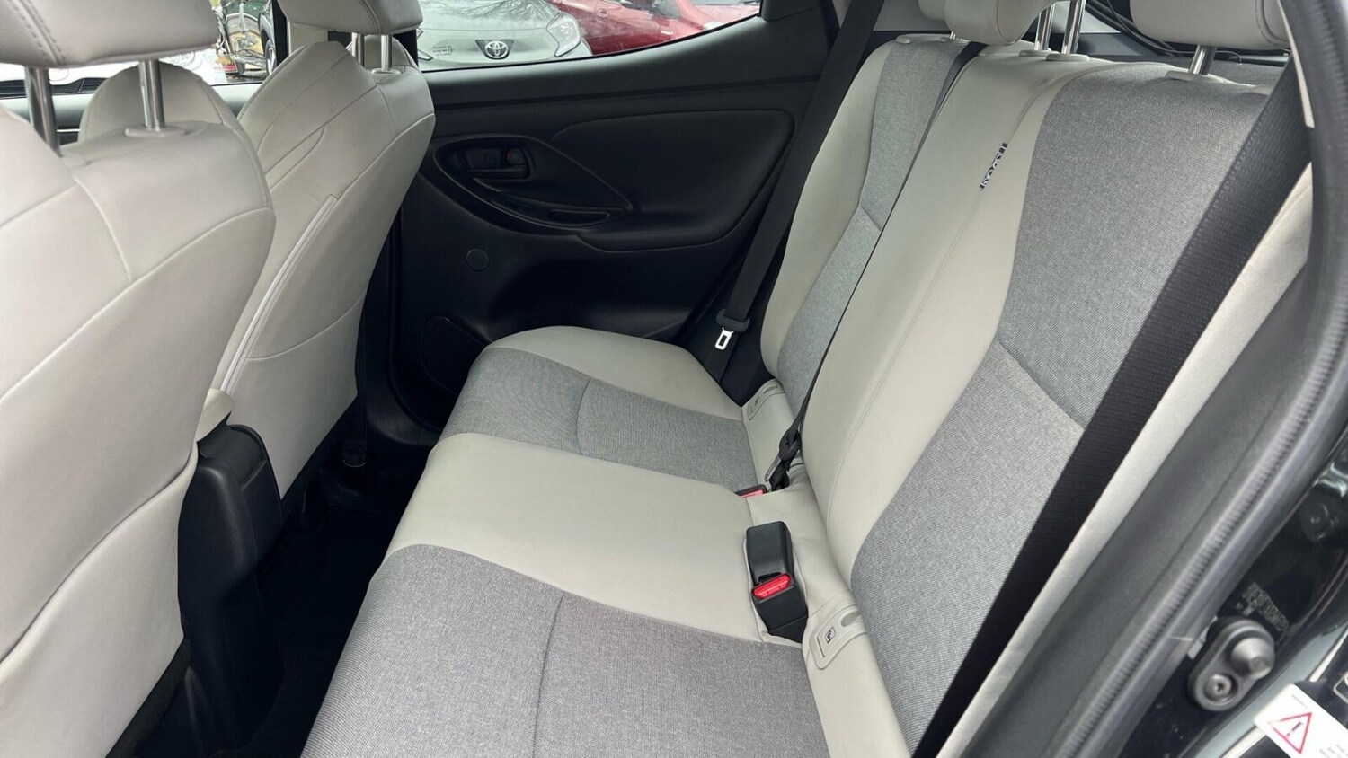 Used Toyota Yaris 2022 for sale - 77354299: Photo 13