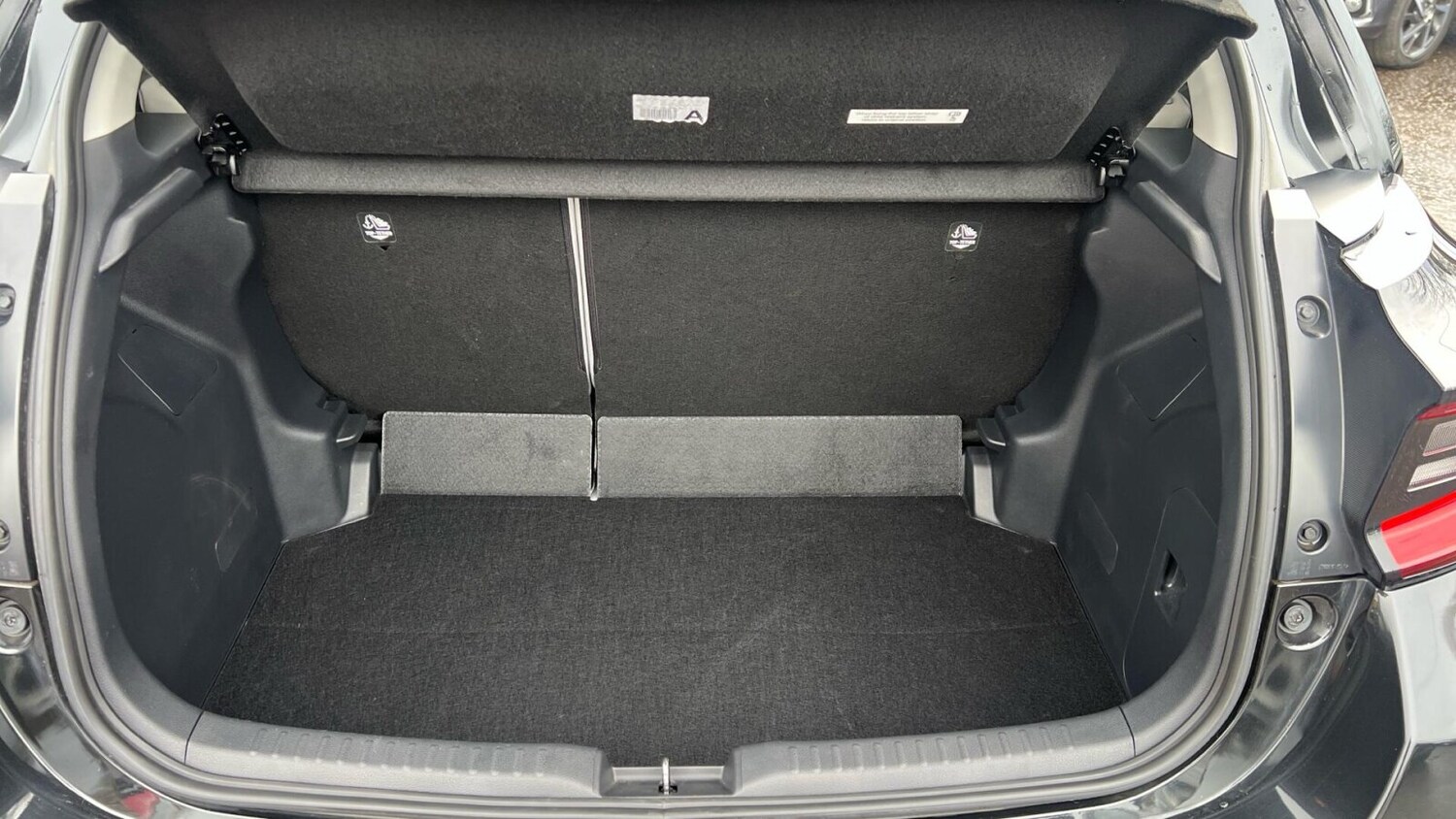 Used Toyota Yaris 2022 for sale - 77354299: Photo 14