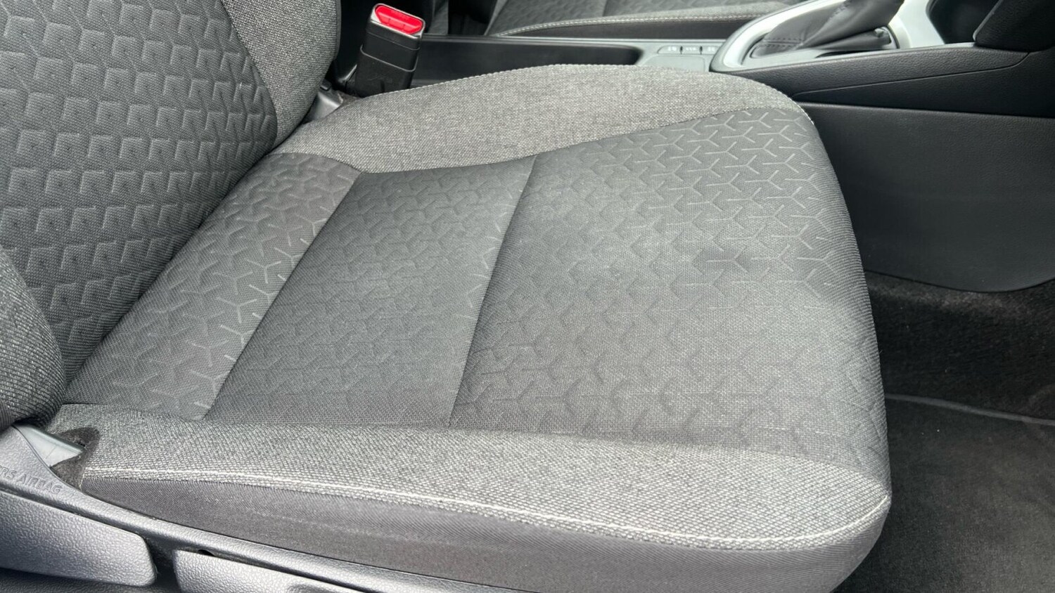 Used Toyota Yaris Cross 2023 for sale - 78145588: Photo 20