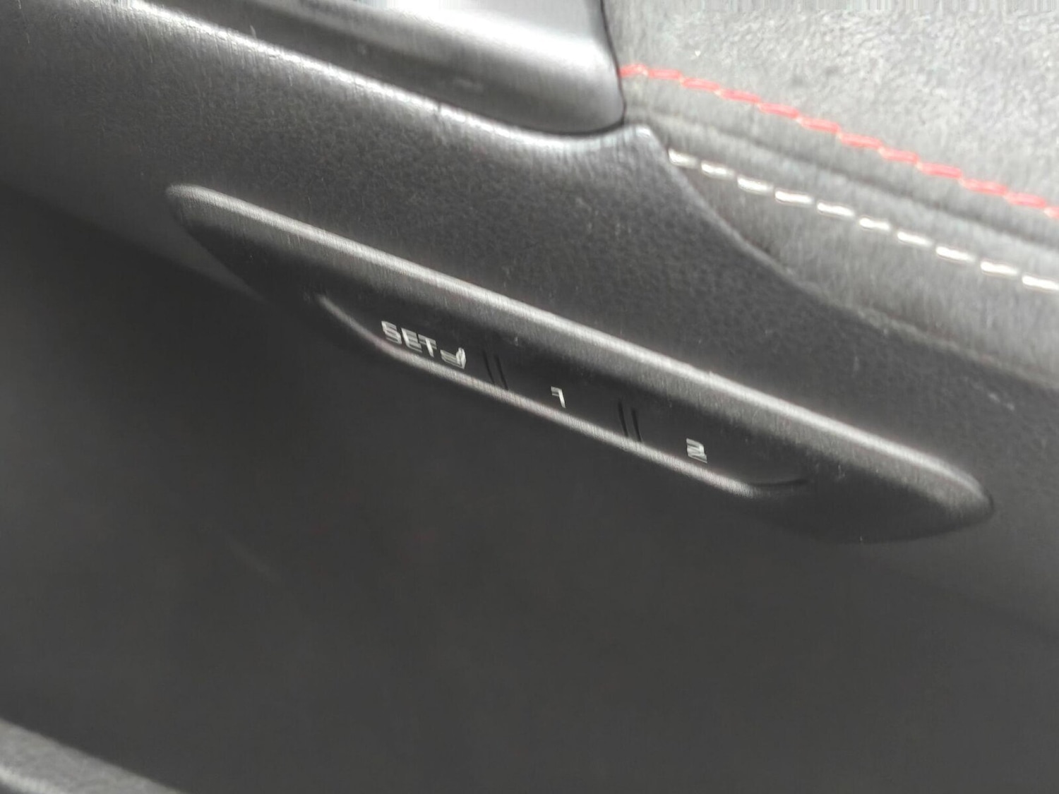 Used Toyota C-HR 2025 for sale - 77036712: Photo 18