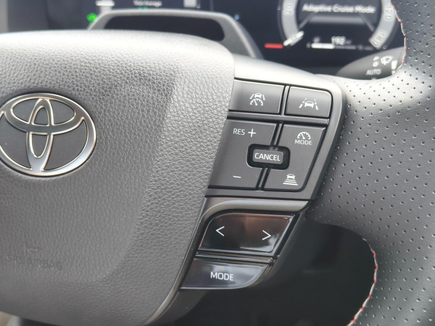 Used Toyota C-HR 2025 for sale - 77036712: Photo 21