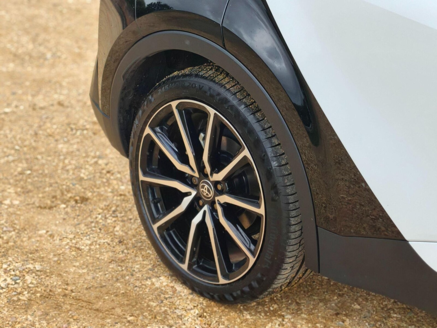 Used Toyota C-HR 2025 for sale - 77036712: Photo 25