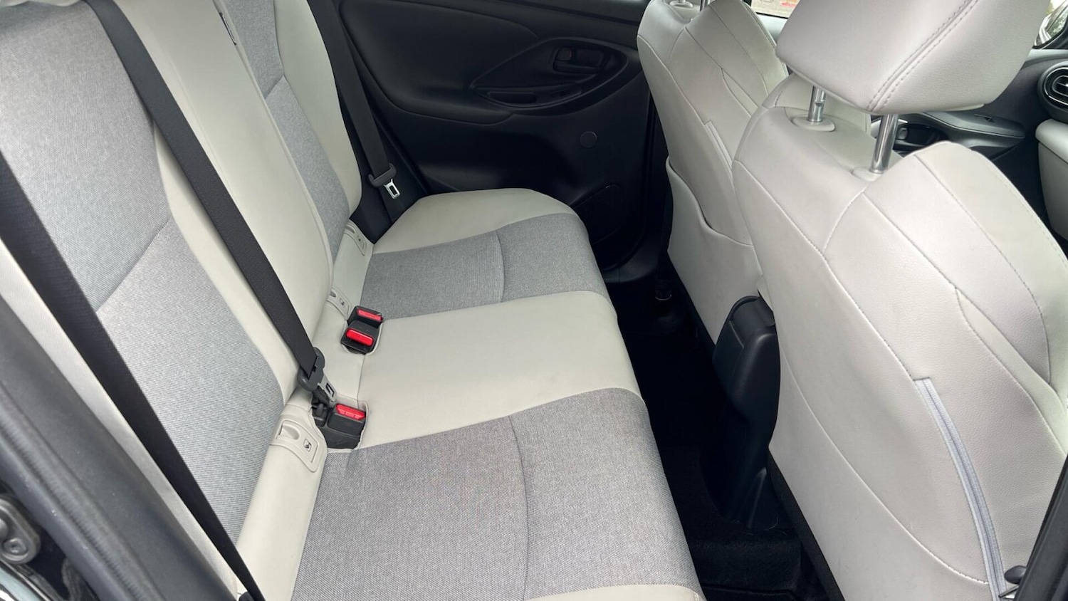 Used Toyota Yaris 2022 for sale - 77903846: Photo 14