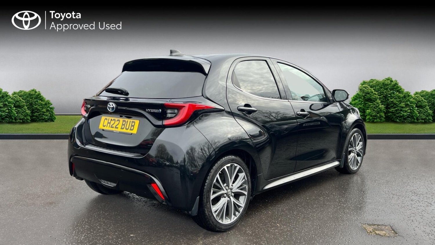 Used Toyota Yaris 2022 for sale - 77903846: Photo 2