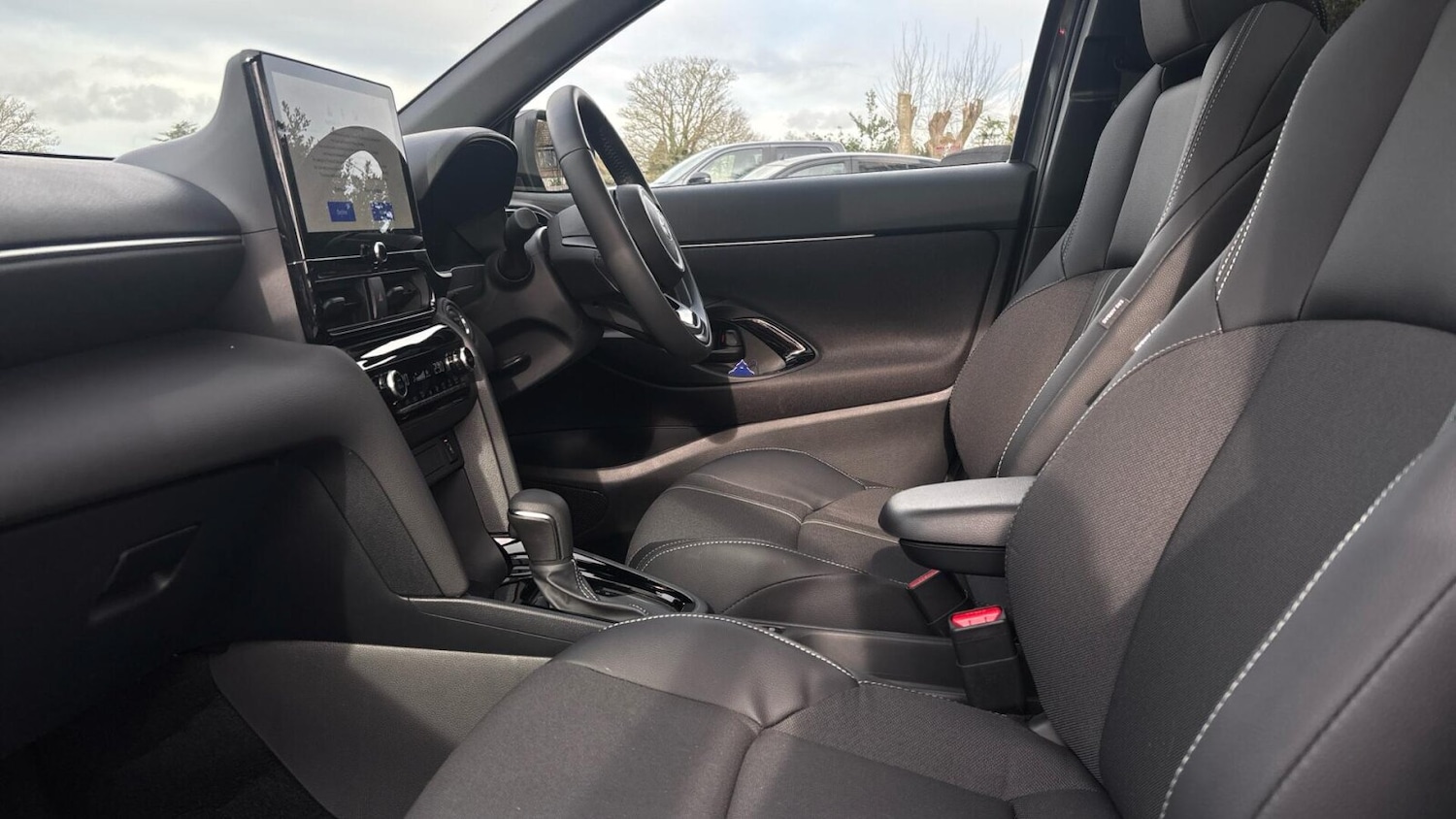 Used Toyota Yaris Cross 2025 for sale - 78005443: Photo 12