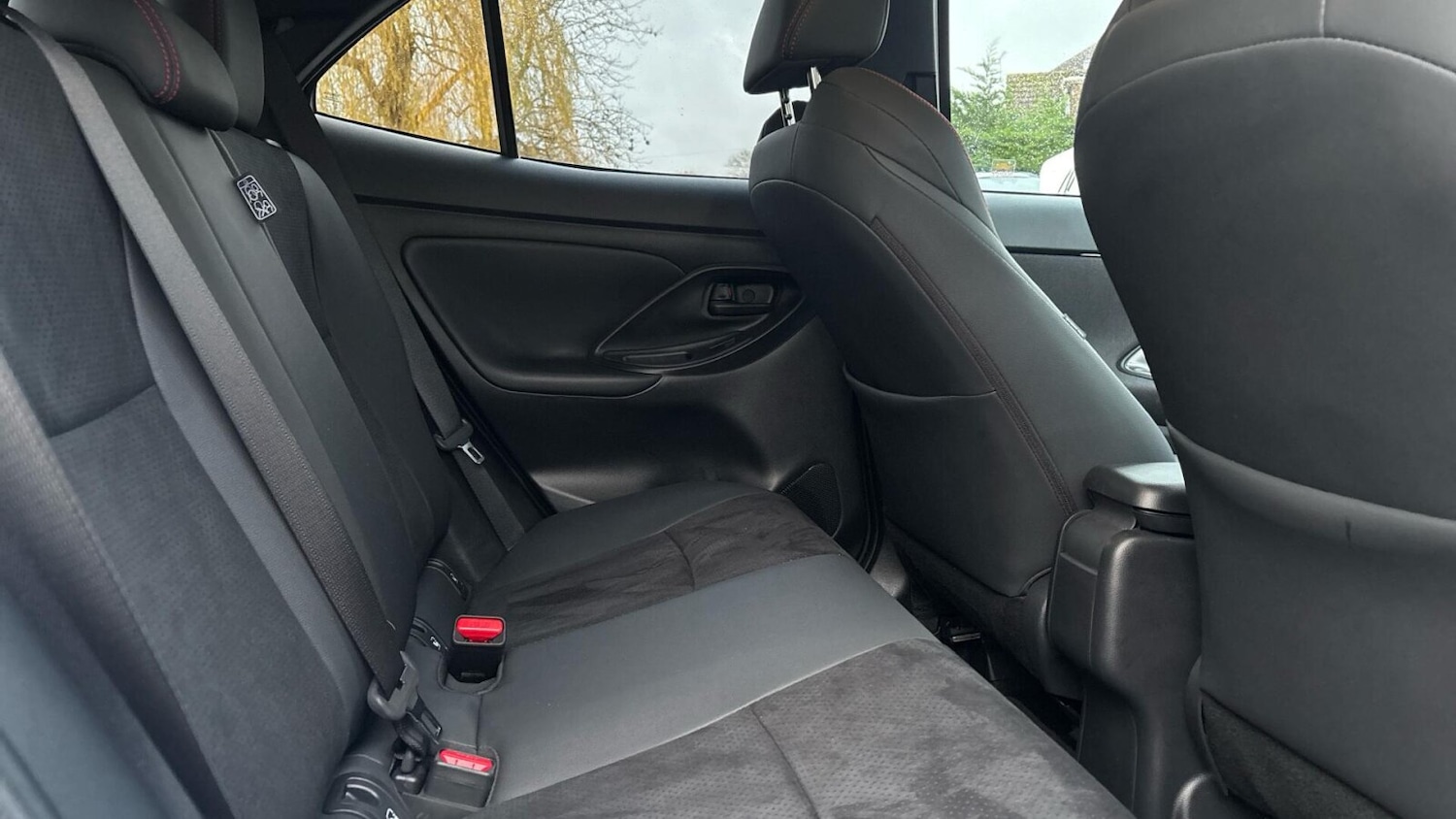 Used Toyota Yaris Cross 2024 for sale - 77013325: Photo 12