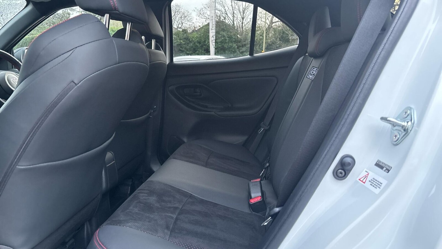 Used Toyota Yaris Cross 2024 for sale - 77013325: Photo 13