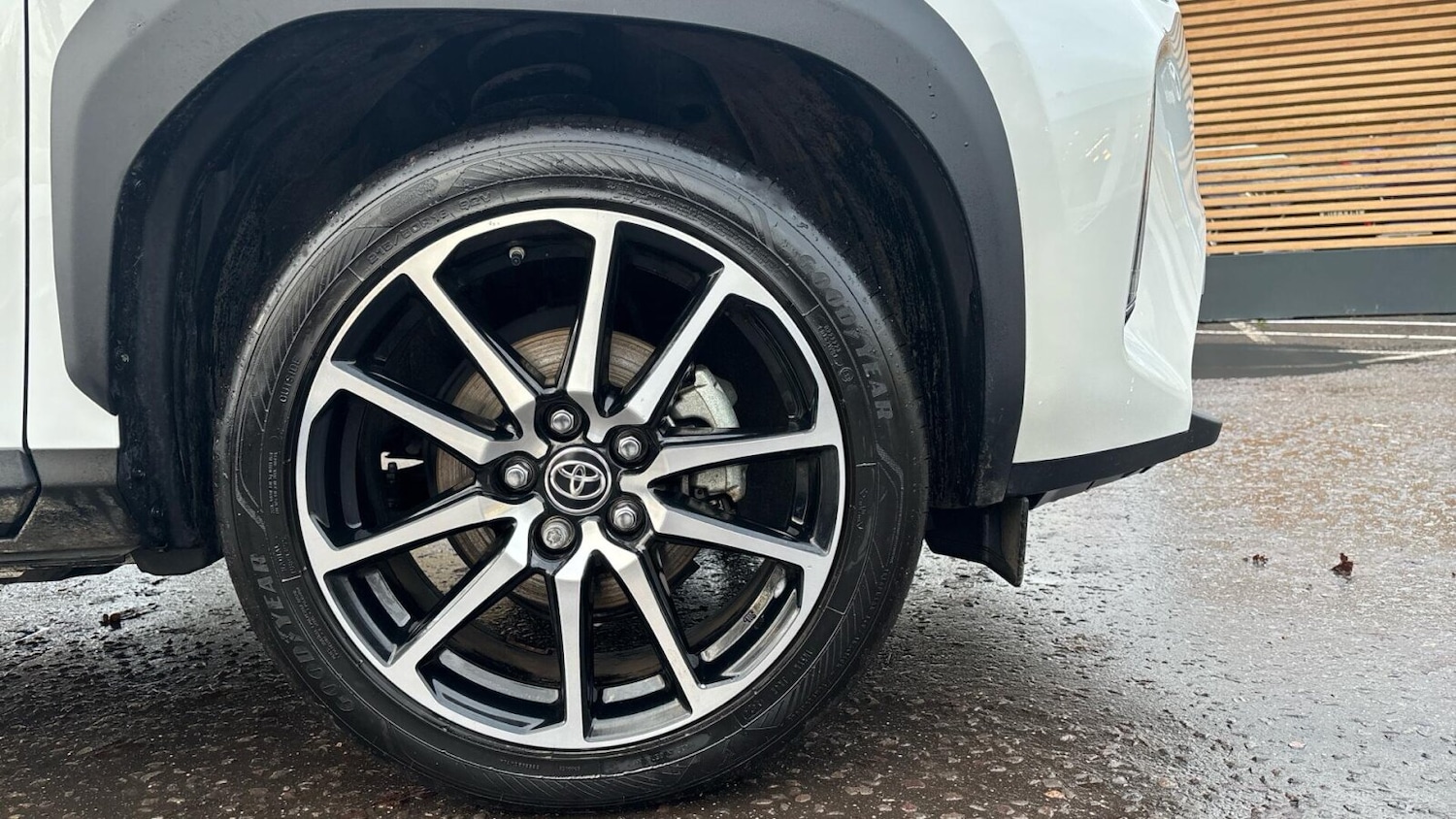 Used Toyota Yaris Cross 2024 for sale - 77013325: Photo 18