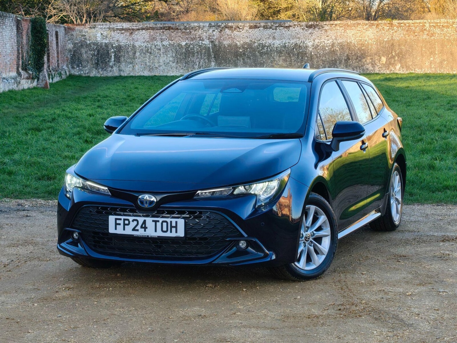 Used Toyota Corolla 2024 for sale - 76677707: Photo 3