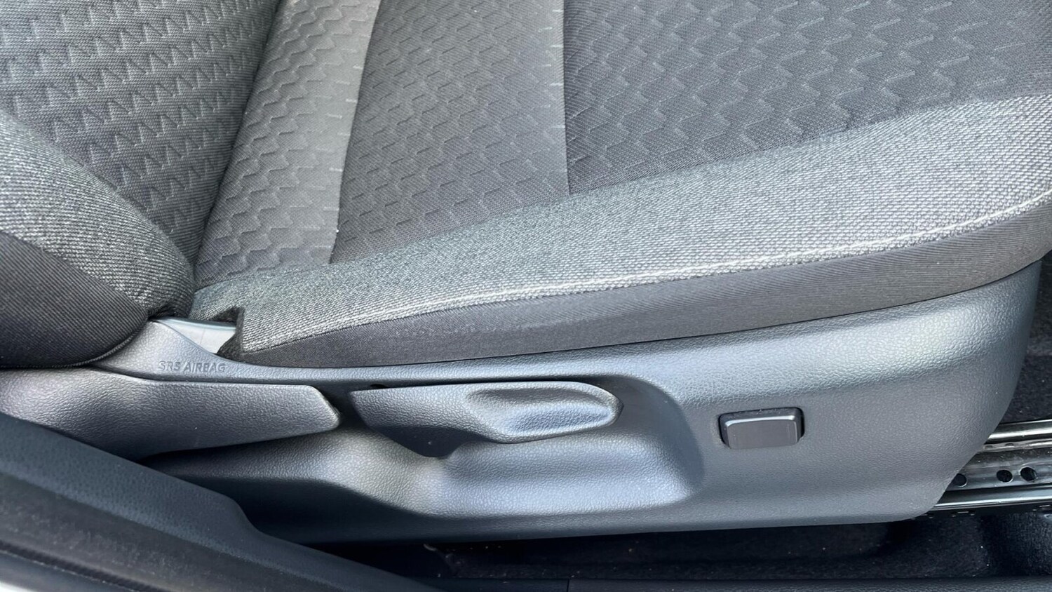 Used Toyota Yaris Cross 2024 for sale - 77541180: Photo 20