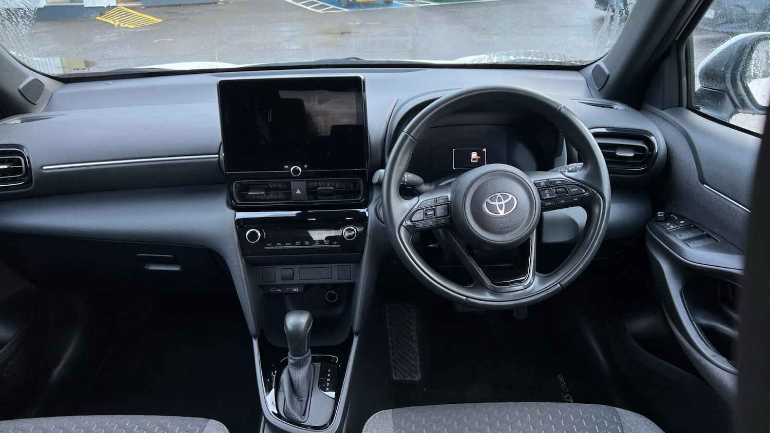 Used Toyota Yaris Cross 2024 for sale - 77541180: Photo 5