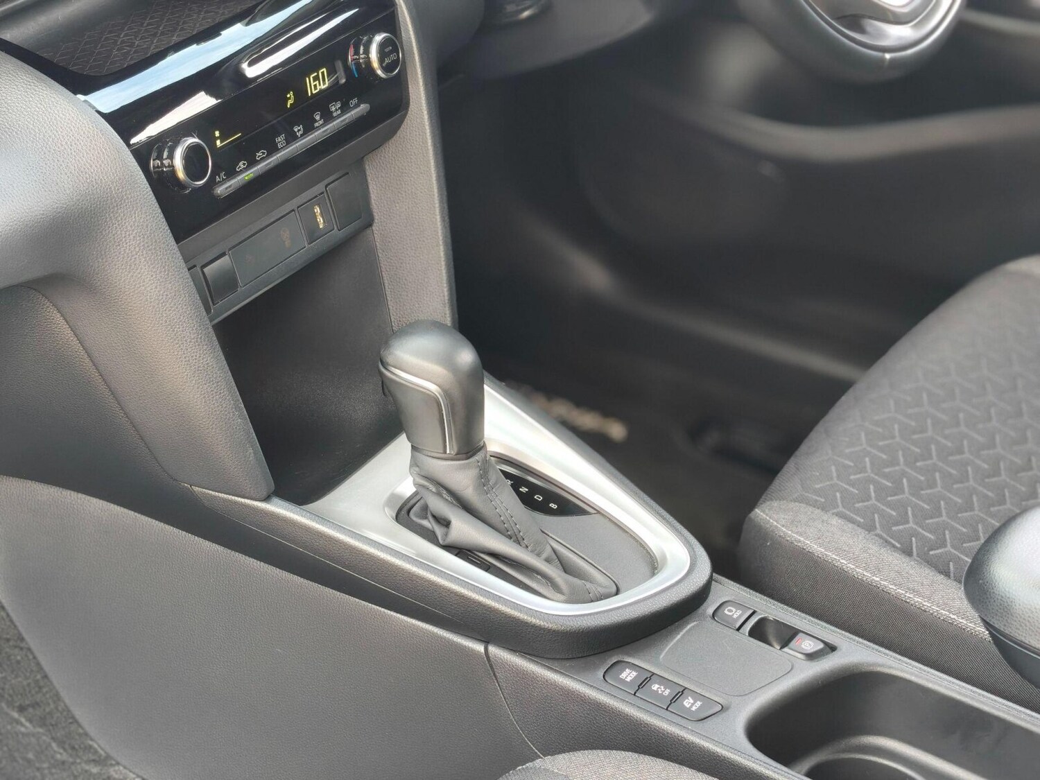 Used Toyota Yaris Cross 2022 for sale - 76674783: Photo 17