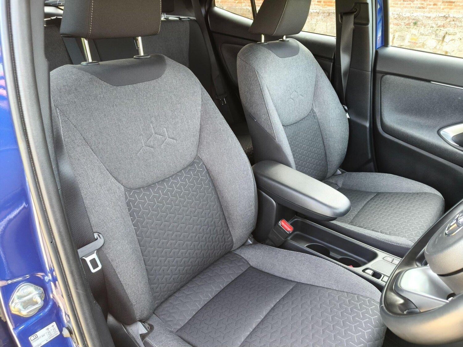 Used Toyota Yaris Cross 2022 for sale - 76674783: Photo 22