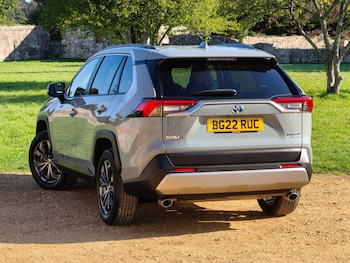 Used Toyota RAV4 2022 for sale - 76231471: Photo