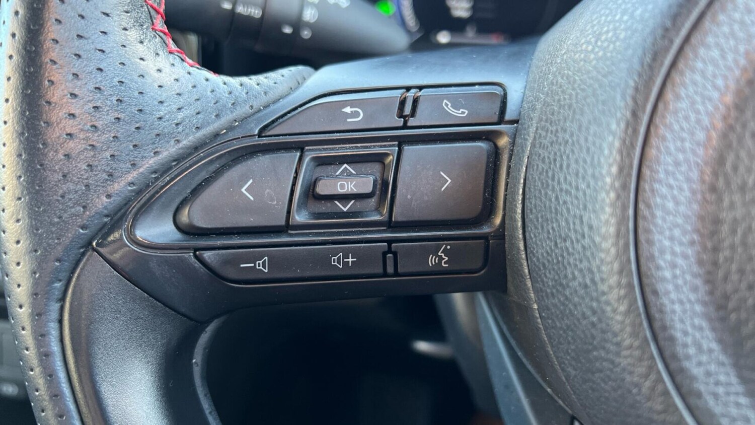 Used Toyota Yaris Cross 2024 for sale - 76941256: Photo 24