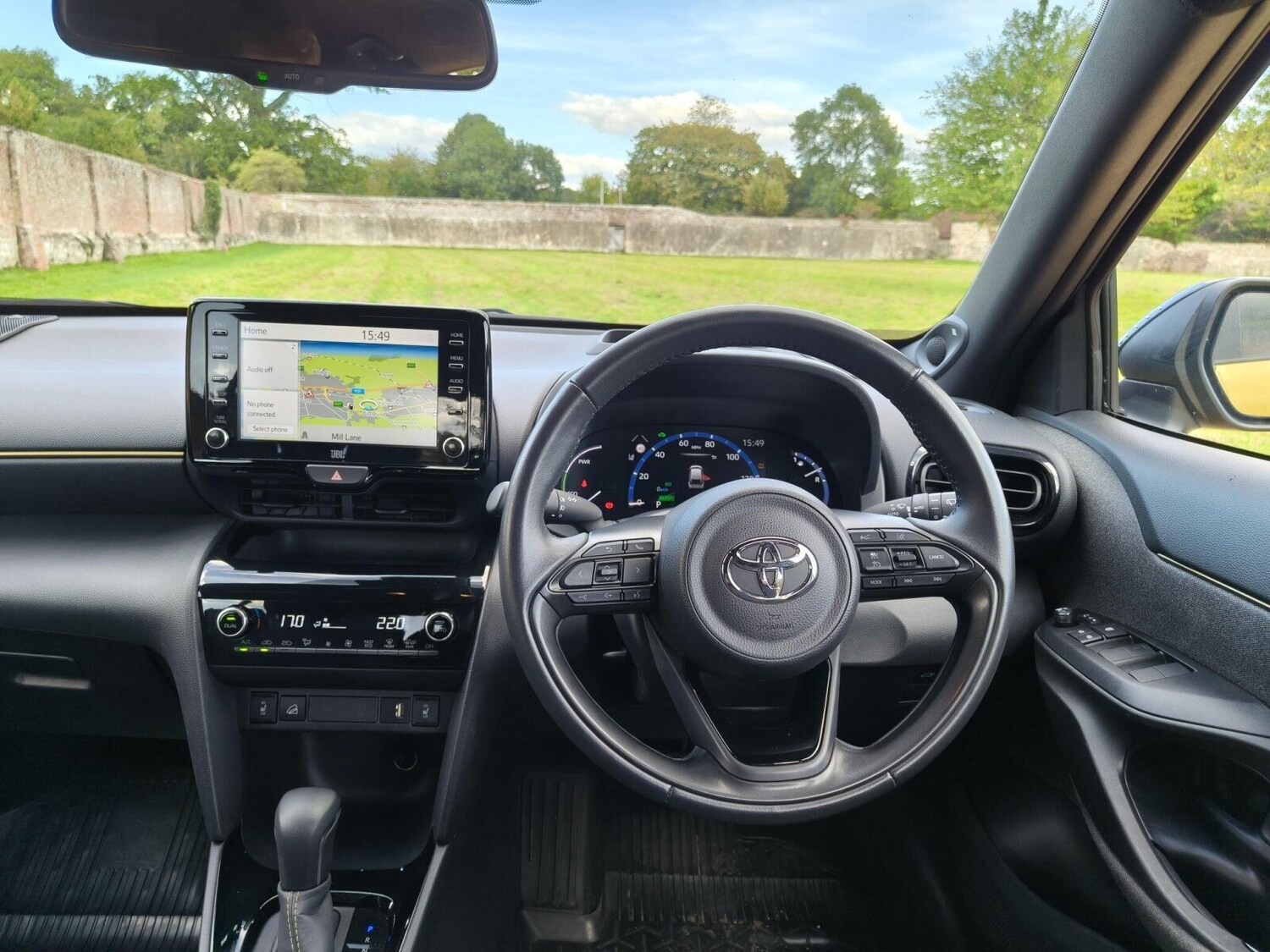 Used Toyota Yaris Cross 2022 for sale - 76674825: Photo 12